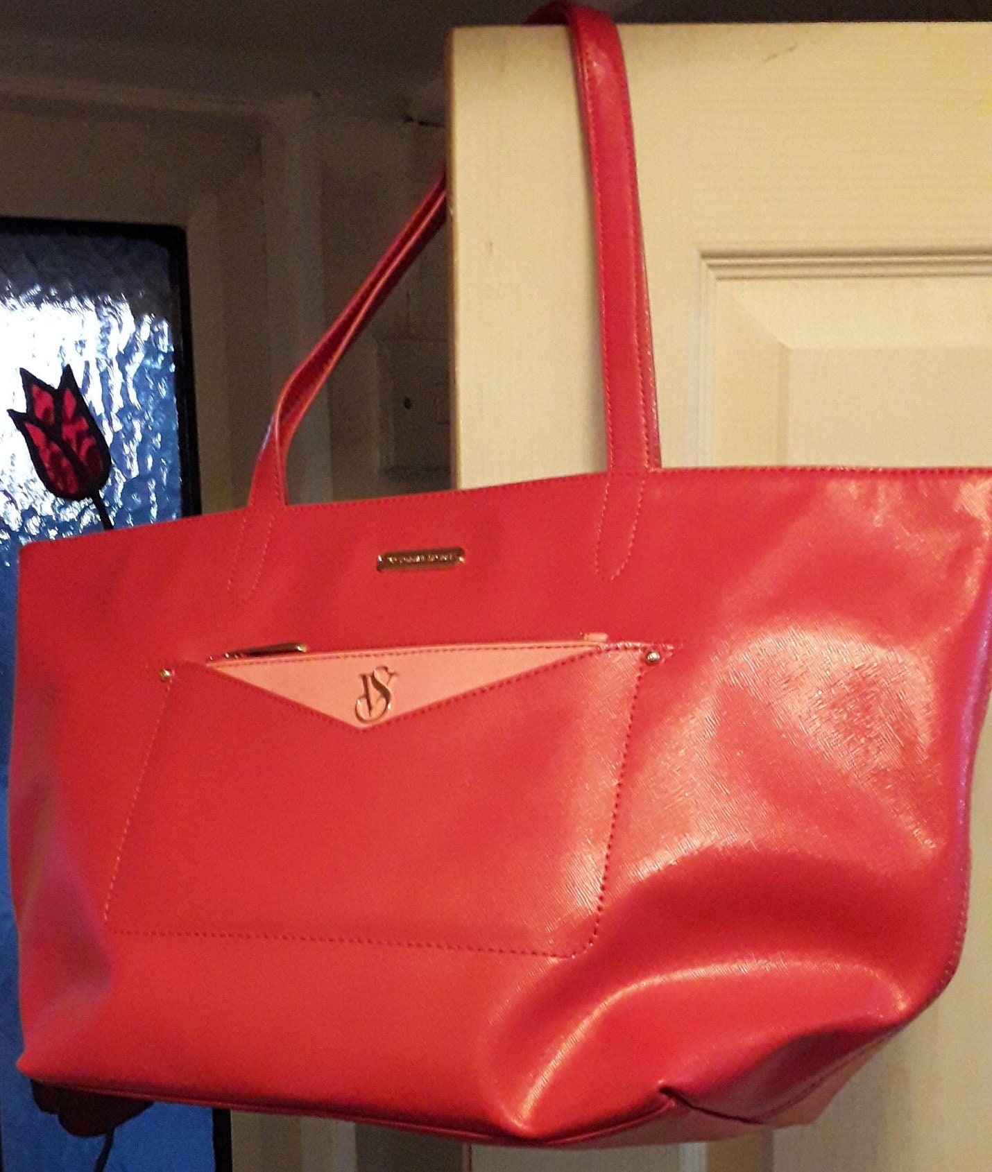 A Victoria's Secret Pink Leather Shopper and Make-up Bag. 