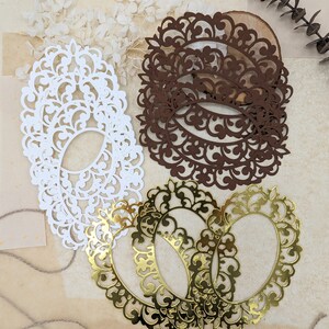 Cadres pièces perforées • 18 pièces • découpes ovales • napperons • pour la fabrication de cartes, le scrapbooking ou votre journal