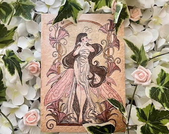 Gravura Art Nouveau de Fada das Flores | Ilustração Fantástica em Aquarela de Estilo Vintage
