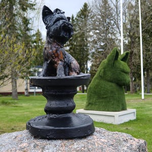 Yorkshire Terrier, Escultura de Yorkshire Terrier, Escultura de Terrier, Escultura de Terrier antigua, Perro, Escultura de hormigón, Escultura de hormigón