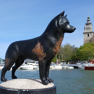 Husky, Husky Statue, Husky Memorial, Husky Sculpture, Dog sculpture, Dog, dog portrait