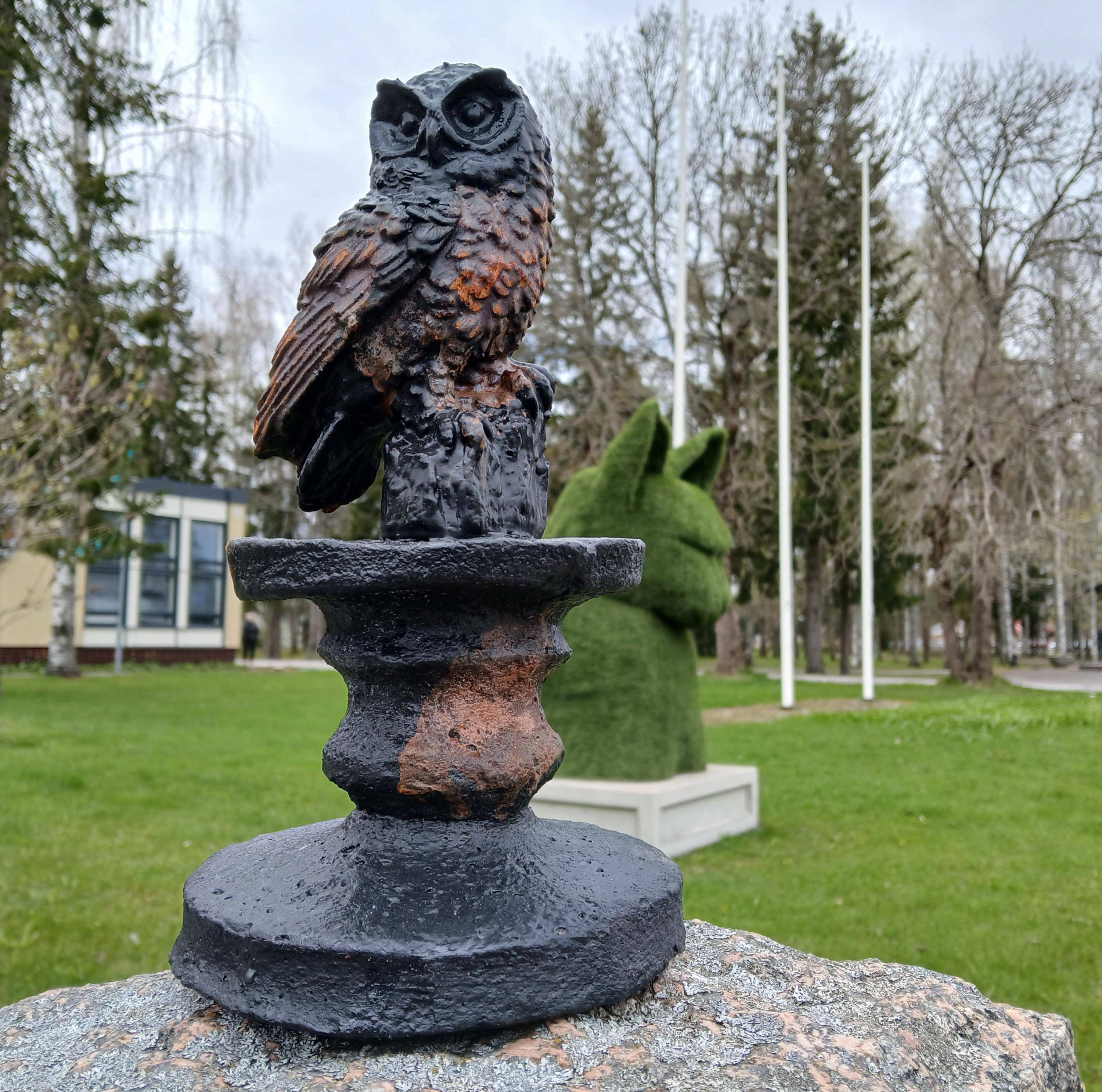 Antique sculpture Owl, Old owl, Owl sculpture, old sculpture, rusty sculpture