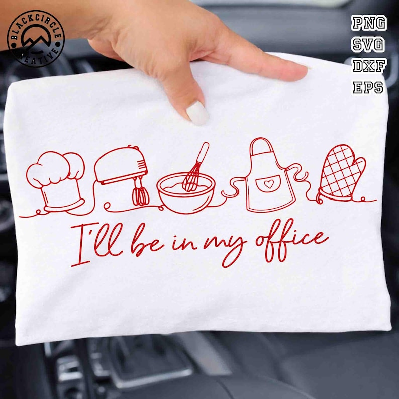 Puede incluir: Pa&ntilde;o de cocina blanco con dibujo lineal rojo de gorro de chef, batidora, cuenco con batidor, delantal y manopla. El texto dice "I'll be in my office". Logotipo de BlackCircle Creative.
