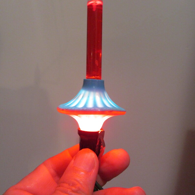Vintage 1948 NOMA Flying Saucer Christmas Bubble Lites C6 Blue on Red