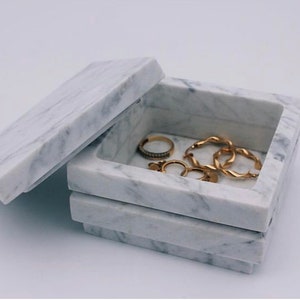 Boîte à bijoux en marbre, boîte d'accessoires en marbre unique, cadeau d'anniversaire, cadeau pour petite amie, cadeau de Noël