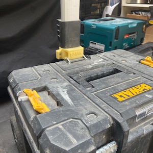 Dewalt Tstak トロリーボックスカートの蓋ハンドル修理ヒンジ