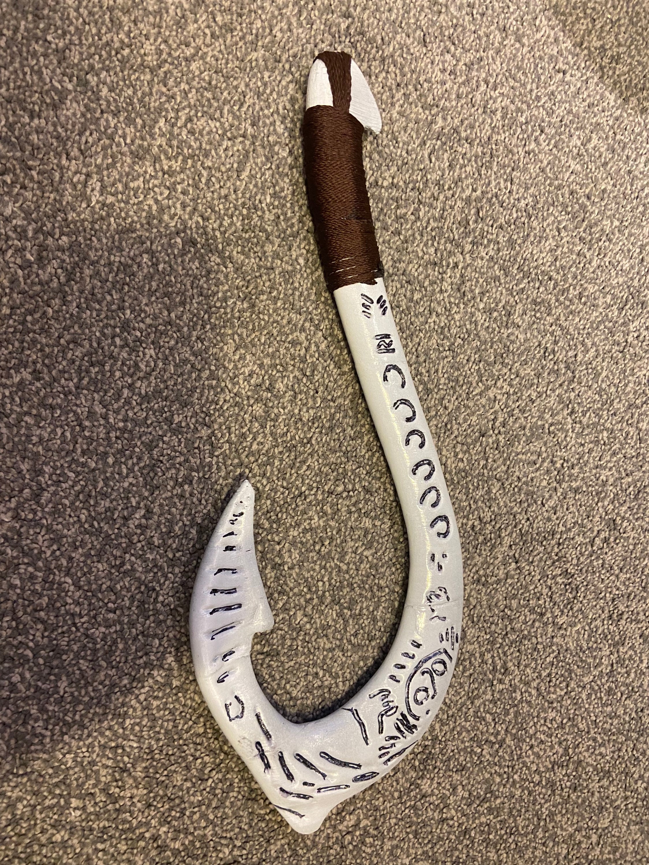 マウイ　釣り針　木製 マウイの釣り針をDIYまたは完成品で作りましょう！ - Etsy 日本