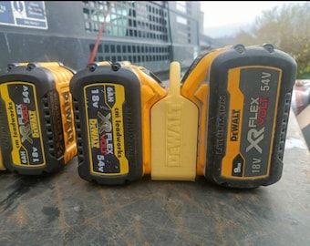 Lightweight DeWalt double battery holder 18v xr
