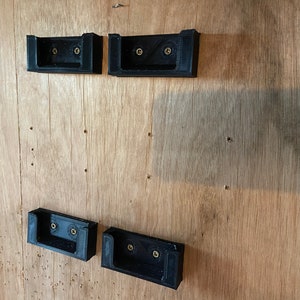 Packout wall mounts