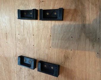 Packout wall mounts