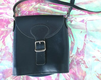 Vintage 90s Navy Leather Shoulder Crossbody Small Handbag