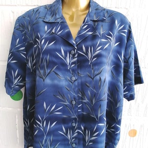 Vintage 90s Size L Retro Blue Floral Leaves Buttoned Blouse Short Sleeve