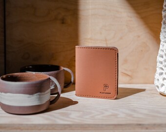 Minimalistic Vegan Wallet - Cognac - Vegan Corn Leather Wallet - Handcrafted Sustainable Wallet - Vegan gitf for her and him