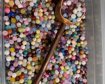 Crystal beads scoop