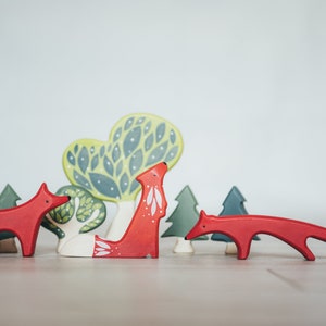 Waldorf inspired wooden fox family / Forest animal play set / Wildlife figurines / Fox lovers gift idea / Forest scene