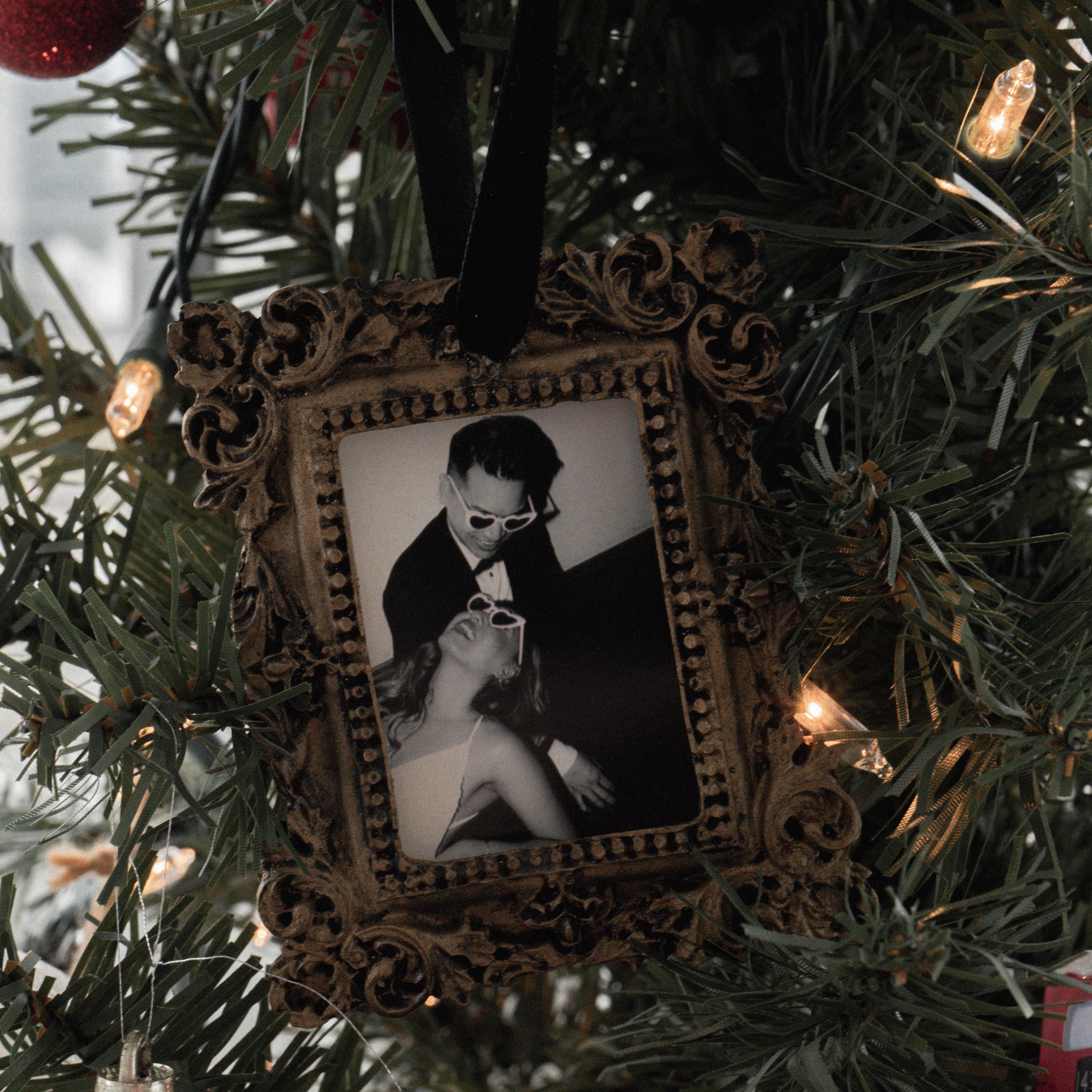 Mini Vintage Polaroid Frame | Polaroid Ornament | Personalized Christmas Tree Decor | Family Customized Photo Frame | Vintage Brass Frame