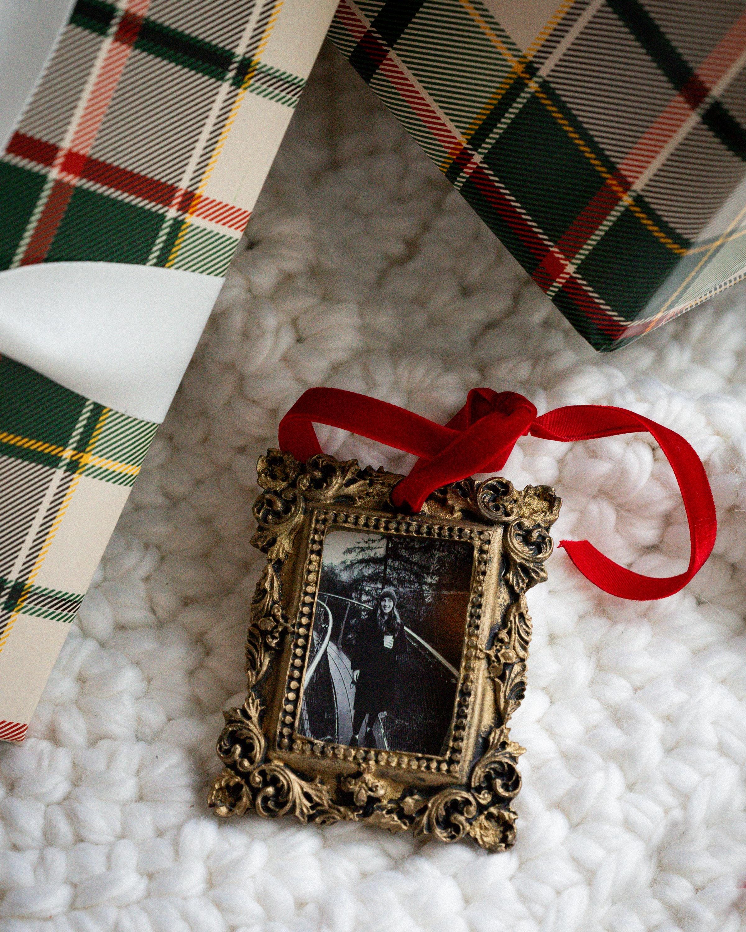 Mini Vintage Polaroid Frame | Polaroid Ornament | Personalized Christmas Tree Decor | Family Customized Photo Frame | Vintage Brass Frame