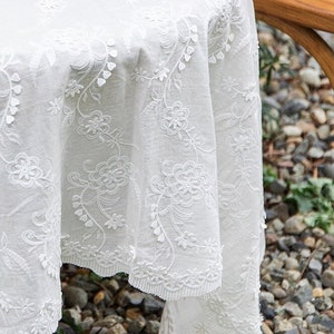 Floral Lace Embroidered Tablecloth Rectangle/Classic White Lace Wedding Tablecloth/100% Cotton Table Cover/Farmhouse Round Tablecloth