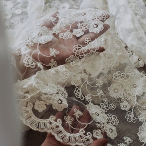 Custom Floral Lace Embroidered Tablecloth/Outdoor Cotton Table Decor/100% Cotton Table Cover/Beige Farmhouse Round Tablecloth Rectangle