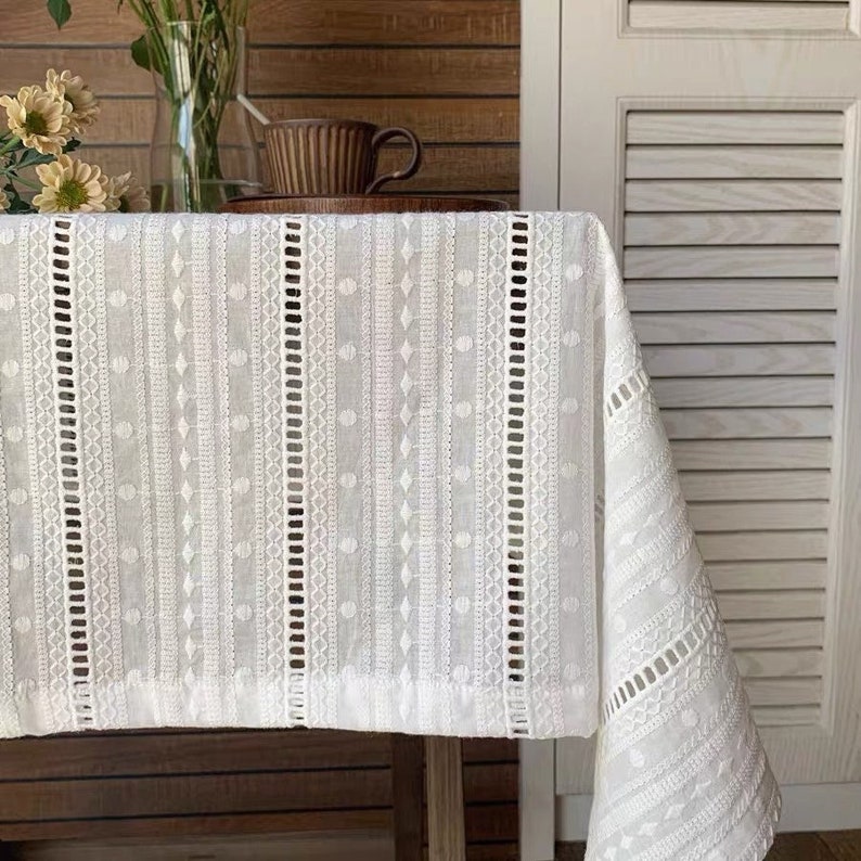 Boho blanco 100% algodón mantel rectangular cubierta de mesa/decoración de tela de mesa de centro/mantel personalizado/cubierta de mesa hueca de granja imagen 1