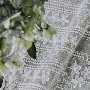 100% Cotton Tablecloth/White Flower Lace Embroidery Tablecloth/Floral Embroidered Lace Fabric/Rectangle Table Cover/LaceTable Decor