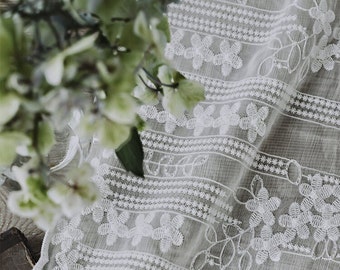 100% Cotton Tablecloth/White Flower Lace Embroidery Tablecloth/Floral Embroidered Lace Fabric/Rectangle Table Cover/LaceTable Decor