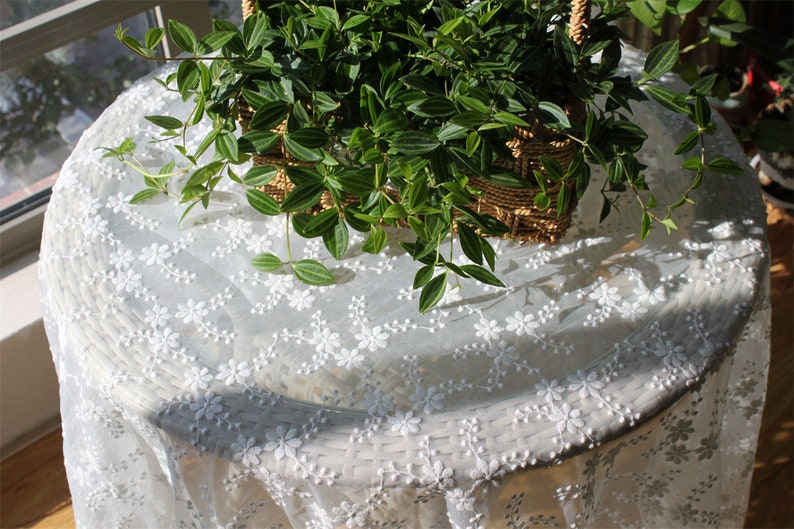 Klassisk vit spetsduk för bröllop/broderad fransk blommig spetsduk/duk i 100 % bomull/rund duk i lantlig stil bild 3