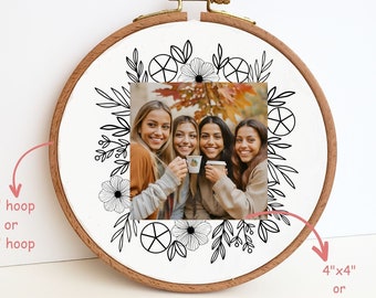 Floral square photo frame hand embroidery pattern, floral picture frame PDF pattern, DIY home decor, picture memorial gift, photo size 4x4