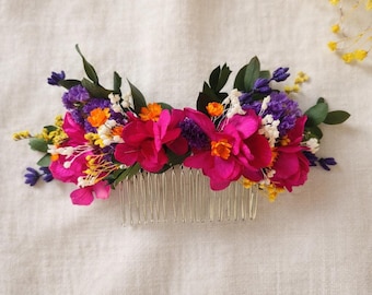 Donkere fuchsia-haarkam met gedroogde bloemen: rustiek bruiloft-bruidsaccessoire