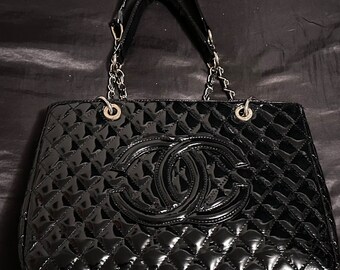 CHANEL Vintage Handbag