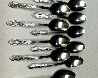 Oneida VENUS spoons, 9 soup,1 serving spoon, Made in 2000, Pattern code OHSVENU