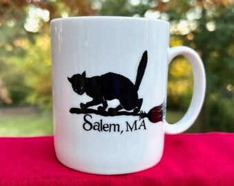 Salem Mass Black cat mug, 12 oz, like new