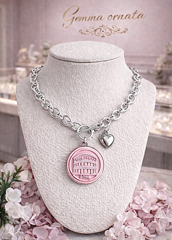Collier Vintage Avec Pendentif Délicat, Bijou Intemporel Occasion