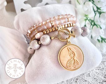 Pulsera con dije del Nacimiento de Venus, estilo bohemio costero, joyería italiana de resort, colgante con pintura de Venus de Botticelli, pulsera con dije de diosa