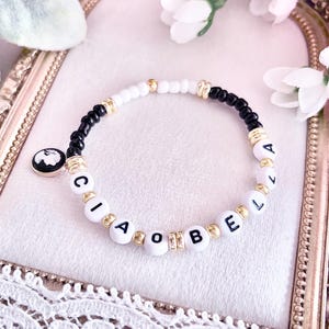 Italian Phrase Ciao Bella Chic Vintage Cameo Charm Beaded Bracelet, Italian Pride Jewelry Gift, Italy Luck Charm, Italian Word Jewelry