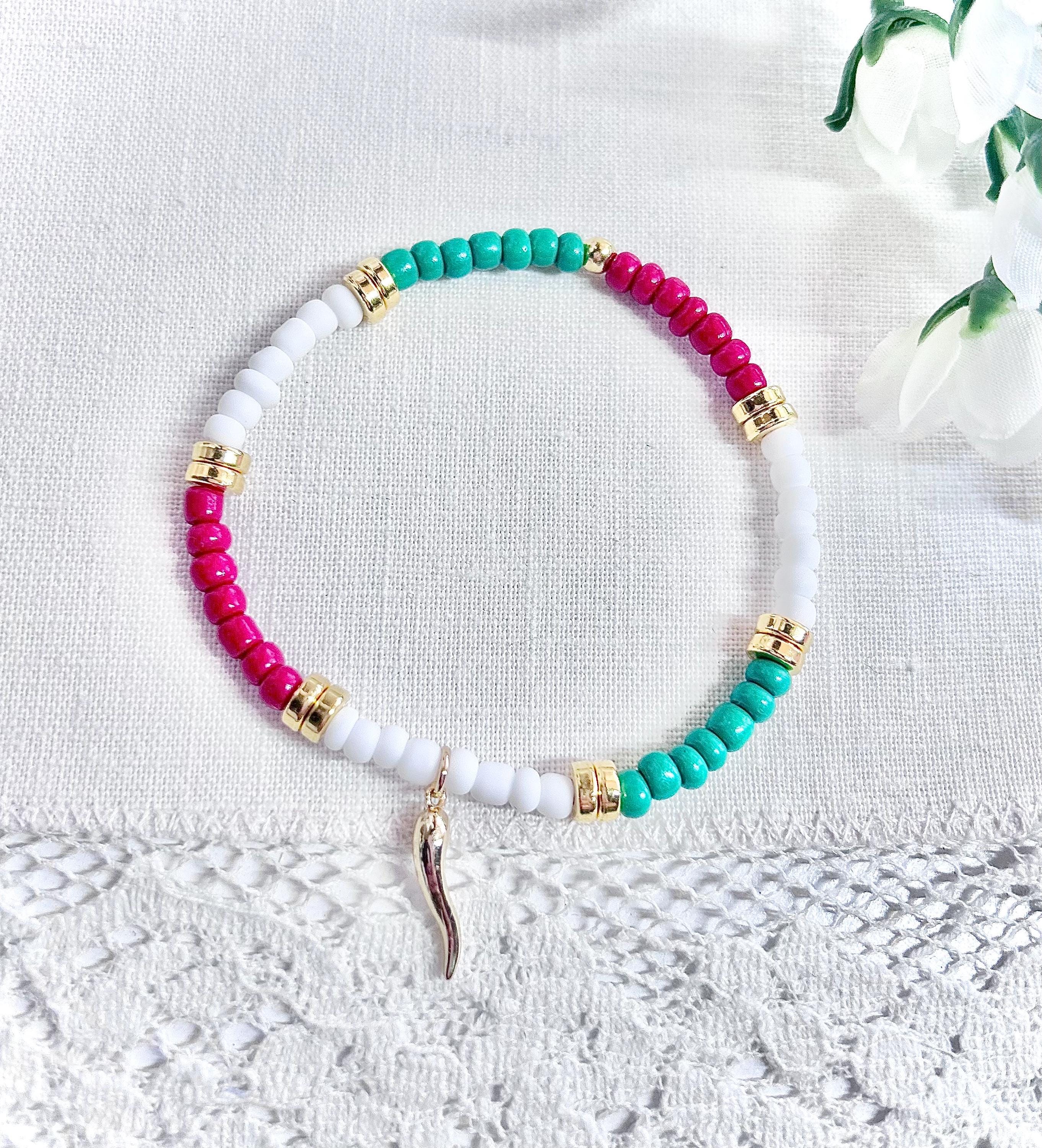 Italian Cornicello Charm Beaded Bracelet in Italian Flag Colors, Italian Pride Jewelry Gift, Italy Luck Charm, Italian Horn Pepper Pendant