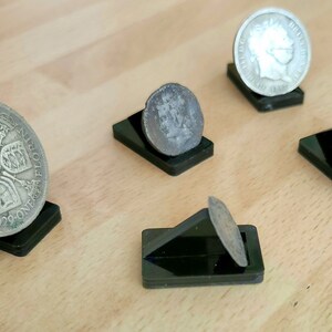 Coin Display Stand, coins, metal detecting, gift- gloss black acrylic. x 10 image 3