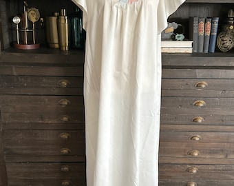 Vintage Natori ivory maxi dress gown with pastel floral lace neckline