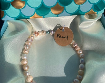 Pearl bracelet