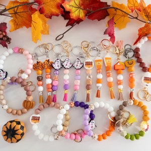 Fall Beaded Keychain| Fall Beaded Wristlet, Cute Fall Keychain, Silicone beads wristlets, Pumpkin Keychain, Autumn Wristlets, Cute Wristlets