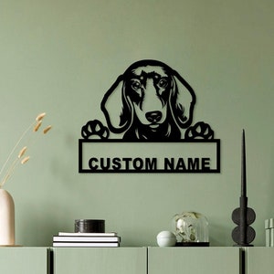 Arte de pared de metal con diseño de perro salchicha personalizado, letrero con nombre de perro personalizado, decoración de pared de metal para interiores y exteriores, regalo para amantes de los perros salchichas, arte conmemorativo para mascotas