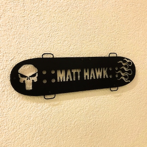 Letrero de metal personalizado para patineta, decoración de patineta con revestimiento de polvo de metal personalizado, patineta con monograma personalizado, regalo personalizado para su cumpleaños