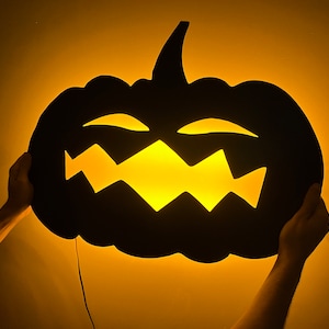 Halloween Pumpkin Metal Wall Art with LED Light, Halloween Decorations for Indoor, Scary Halloween Room Decors