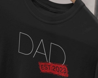 Personalized Dad Est T-Shirt: New Father Gift