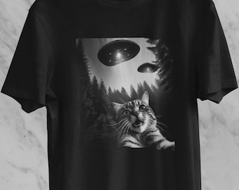 Cat Selfie UFO T-Shirt: Ringspun Cotton, Gift for Cat Lovers