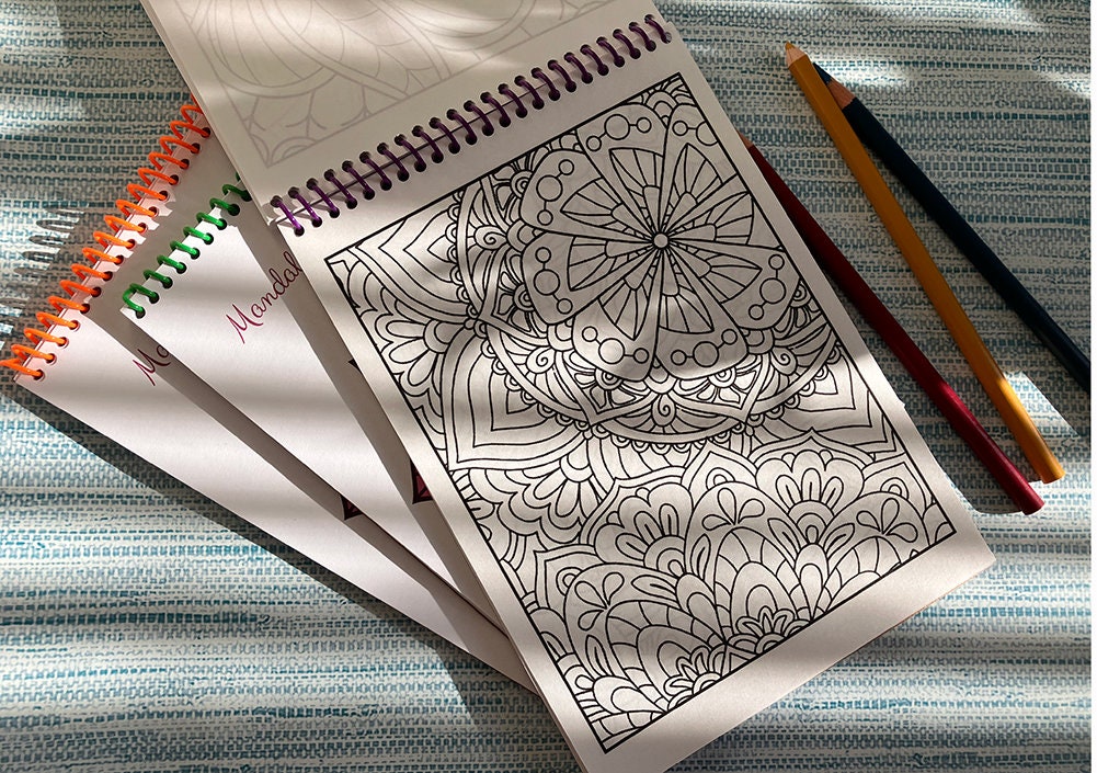 Set Regalo Zenn Meditation Art Journal: Libro Da Colorare Mandala Con 12 Pennarelli Bifacciali, Diario Per La Consapevolezza, Antistress E Rilassamento, Rilegatura A Spirale, Rosa Petalo