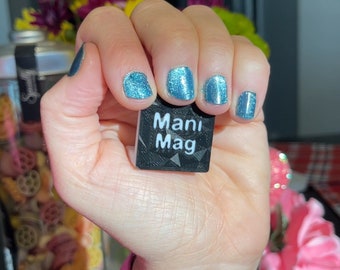 Mani-Mag (set of 5 with magnets) - Your Velvet Nails Go-To Solution for Perfectly Placed Magnets DIY | Velvet Nails Hack