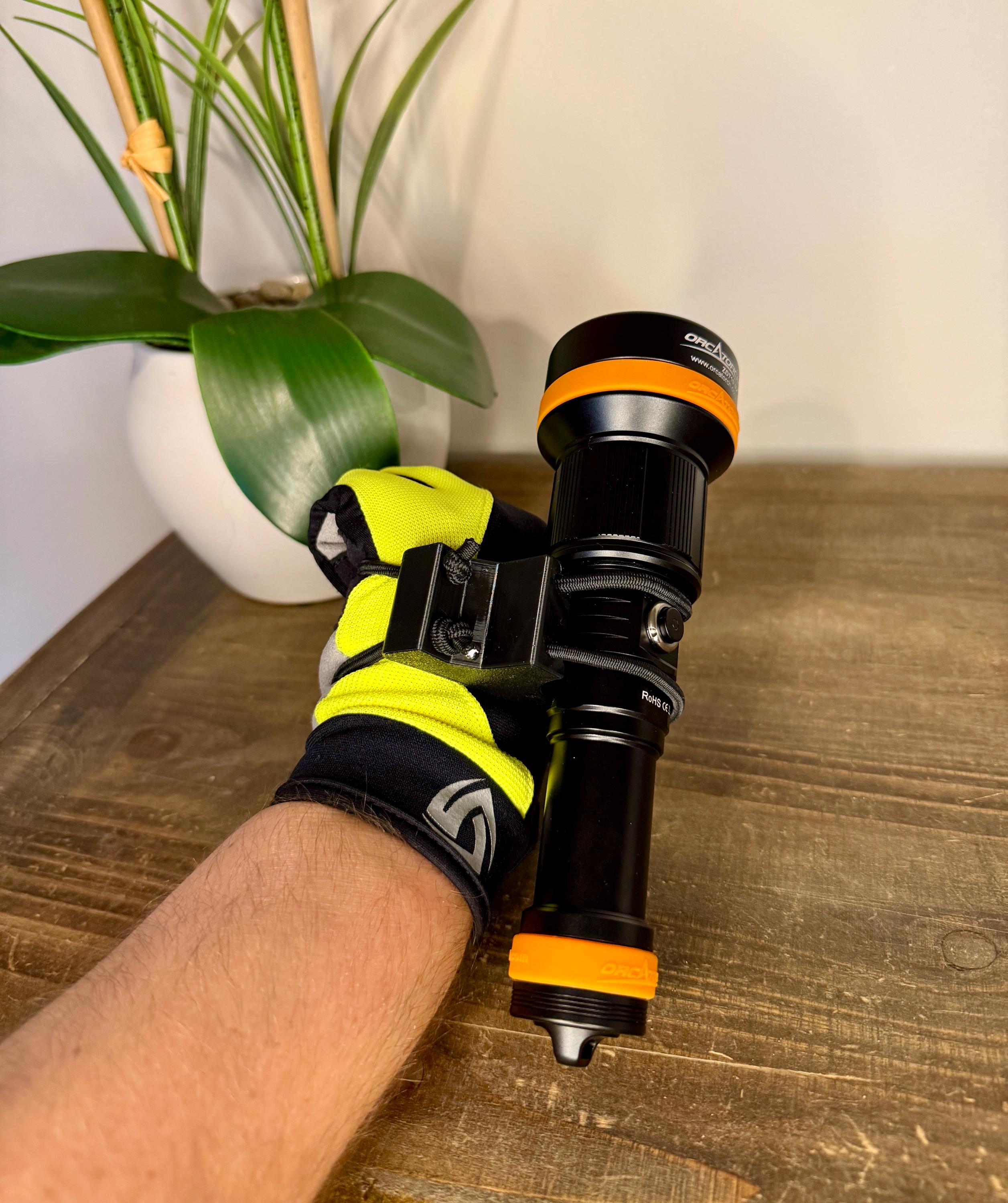 Goodman Style Dive Torch Handle for Orcatorch ZD710 MK2 | PETG +