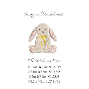 K&ouml;nnte beinhalten: Ein gesticktes H&auml;schen mit gelber Schleife, rosa Akzenten und dem Text "Sizing and Stitch Count". Das Bild enth&auml;lt Gr&ouml;&szlig;enangaben: H 4.1cm B3.8cm, H 4.6cm B4.3cm, H 5.1cm B4.8cm und H 5.6cm B5.3cm.