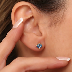 Square Blue Topaz Earrings 14K Solid Gold, December Birthstone Jewelry, Perfect Gift for Mother&#39;s Day - Girlfriend - Wife